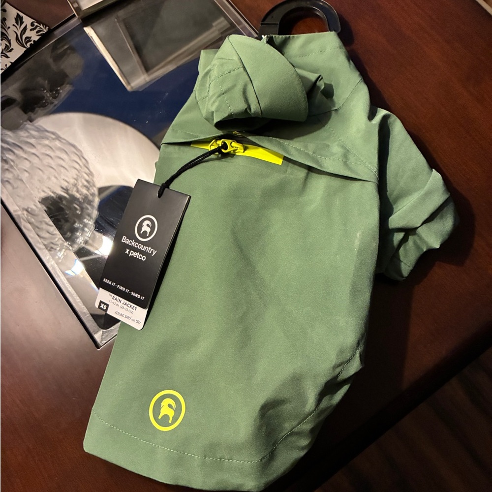NWT Backcountry x Petco Green XS Dog Jacket